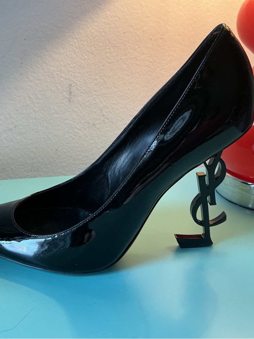 YSL Opyum Patent Leather Stilleto logo Pump - Picture 6 of 7
